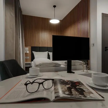 Odrzanska Old Town Aparthotel 4*