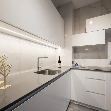 Aparthotel Odrzanska Old Town