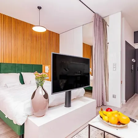 Apartahotel Odrzanska Old Town