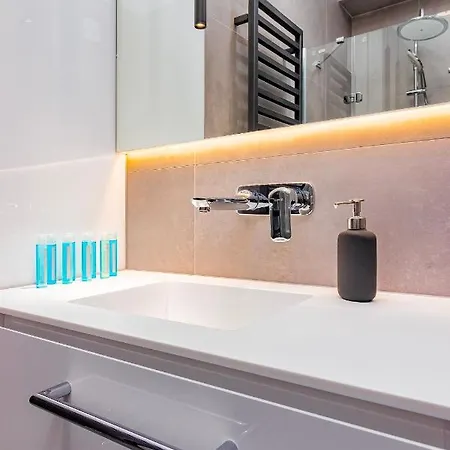 Odrzanska Old Town 아파트호텔 4*