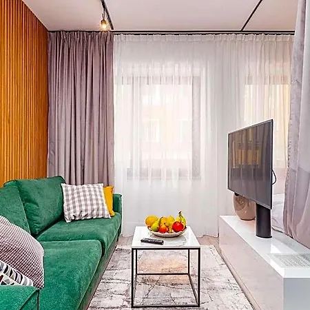Odrzanska Old Town Apart Otel 4*