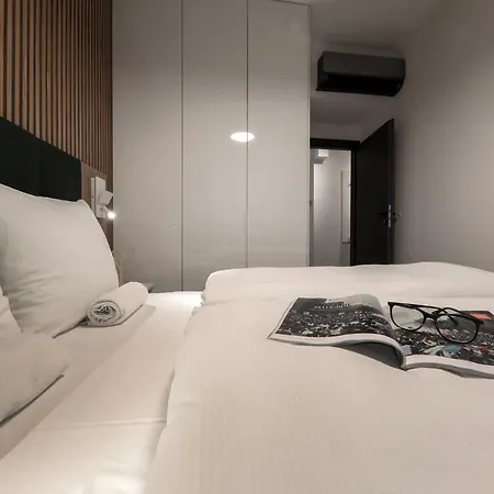 Apartahotel Odrzanska Old Town Breslavia